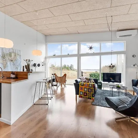 Tenna - 250m To The Fjord By Interhome Hojslev